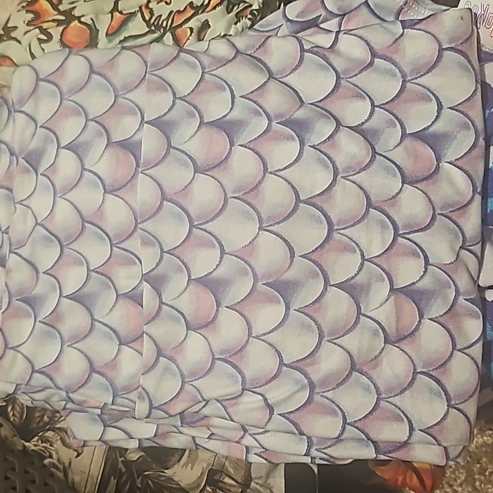 Mermaid scale lularoe leggings